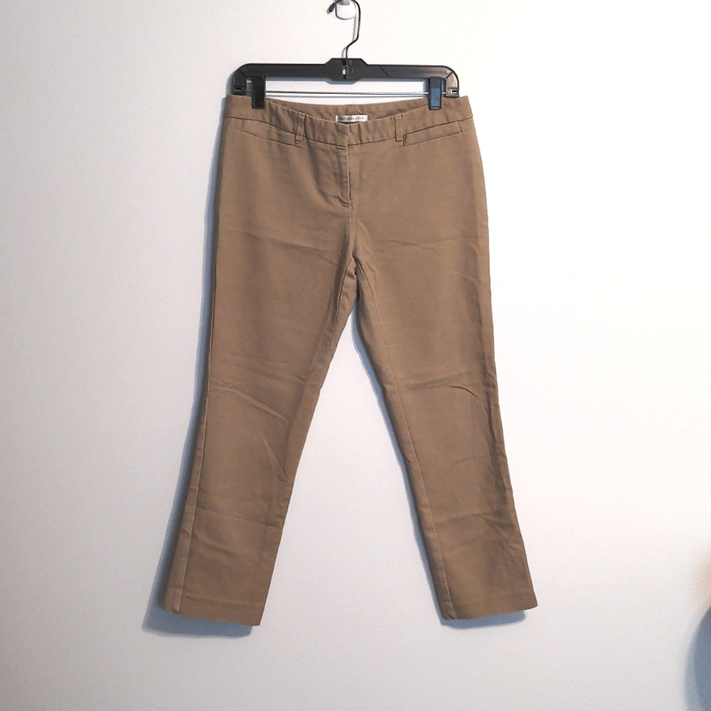 Van Heusen size 6 stretch tan pants